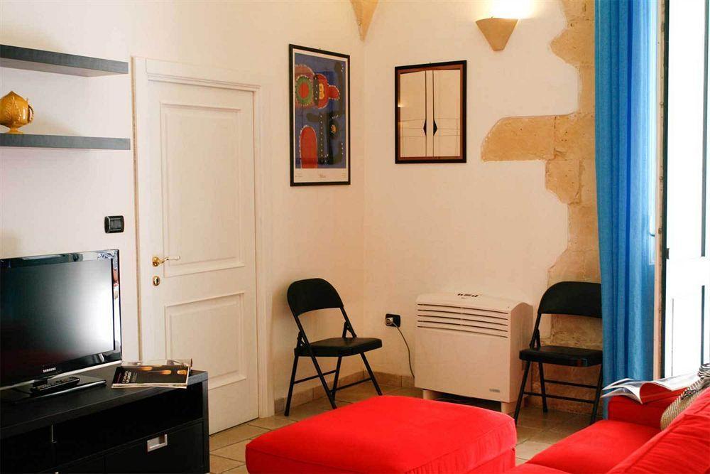 Sacre Bleu Apartments Lecce Luaran gambar