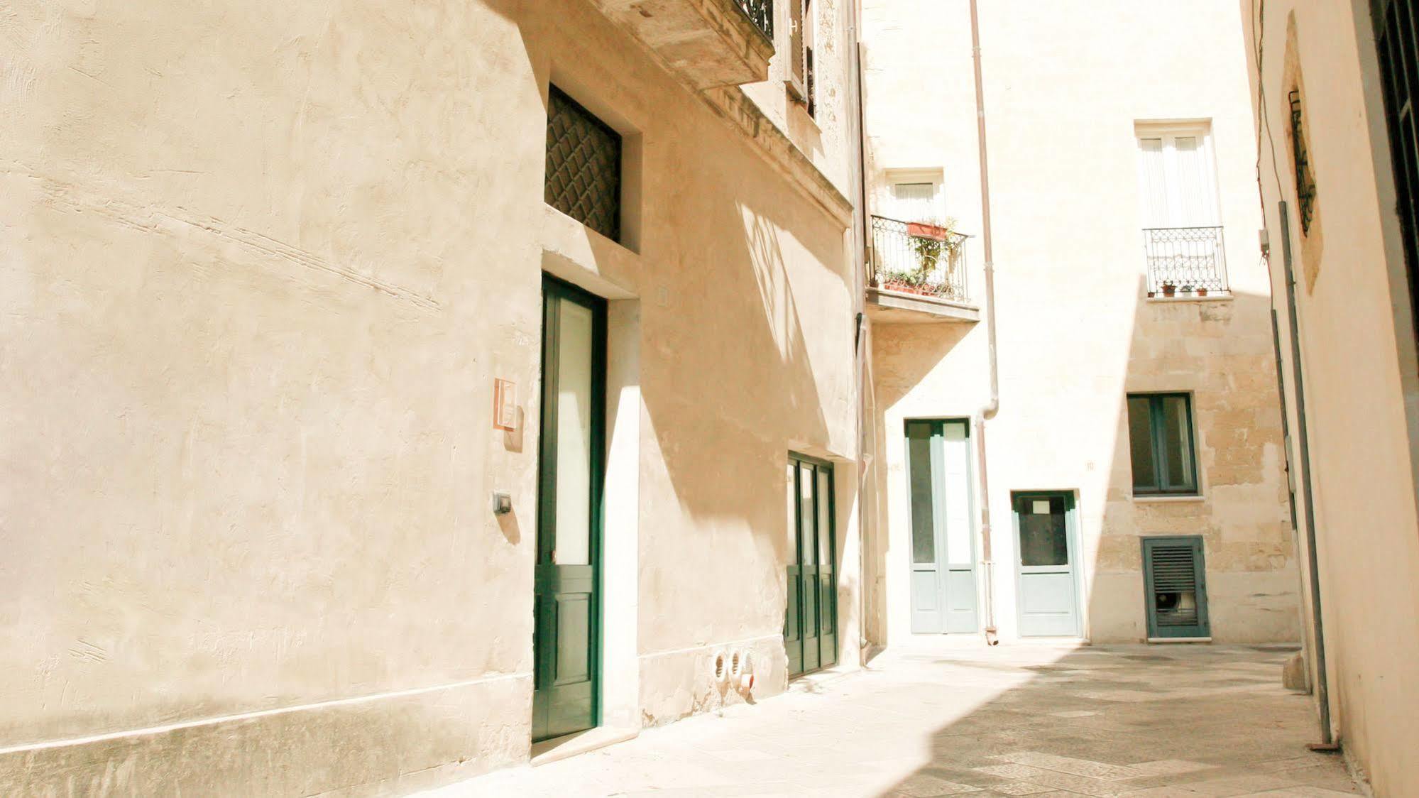 Sacre Bleu Apartments Lecce Luaran gambar